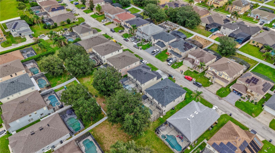 DAVENPORT, Florida 33897, 5 Bedrooms Bedrooms, ,4 BathroomsBathrooms,Residential,For Sale,KETTERING,0,MFRO6430637