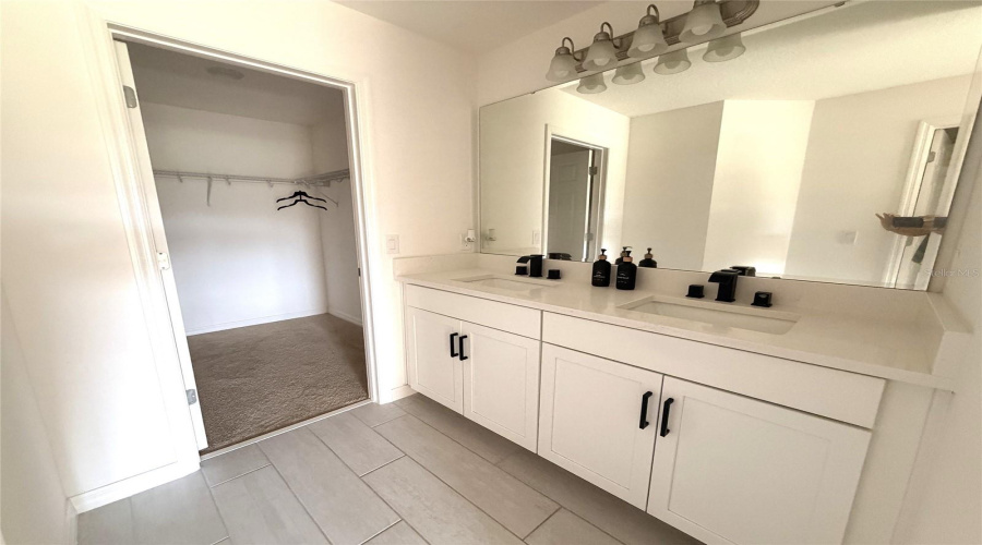 DAVENPORT, Florida 33837, 5 Bedrooms Bedrooms, ,2 BathroomsBathrooms,Residential,For Sale,HAMLET,0,MFRO6430955