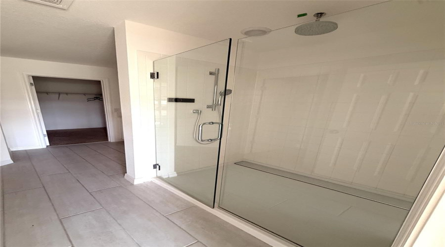 DAVENPORT, Florida 33837, 5 Bedrooms Bedrooms, ,2 BathroomsBathrooms,Residential,For Sale,HAMLET,0,MFRO6430955
