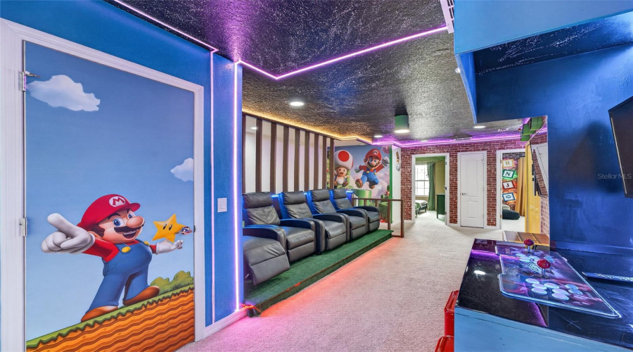 Kissimmee, Florida 34747, 5 Bedrooms Bedrooms, ,4 Bathroomsbathrooms,Residential,For Sale,Dubai,0,Mfro6426374