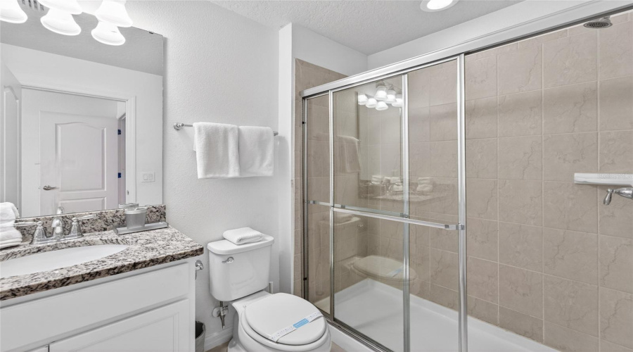 Kissimmee, Florida 34747, 5 Bedrooms Bedrooms, ,4 Bathroomsbathrooms,Residential,For Sale,Dubai,0,Mfro6426374
