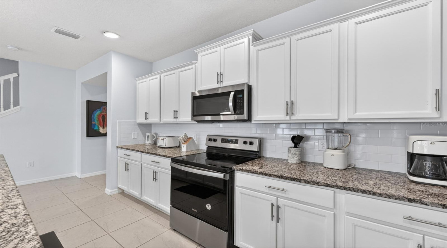 Kissimmee, Florida 34747, 5 Bedrooms Bedrooms, ,4 Bathroomsbathrooms,Residential,For Sale,Dubai,0,Mfro6426374