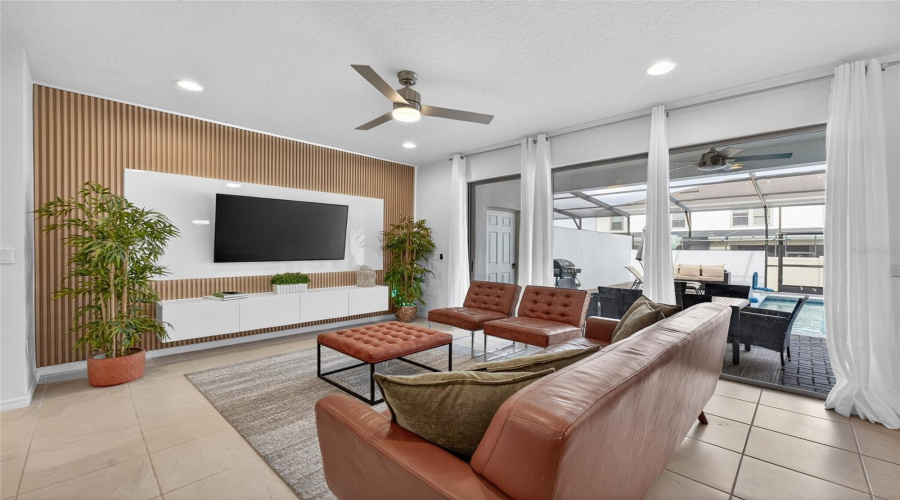 Kissimmee, Florida 34747, 5 Bedrooms Bedrooms, ,4 Bathroomsbathrooms,Residential,For Sale,Dubai,0,Mfro6426374
