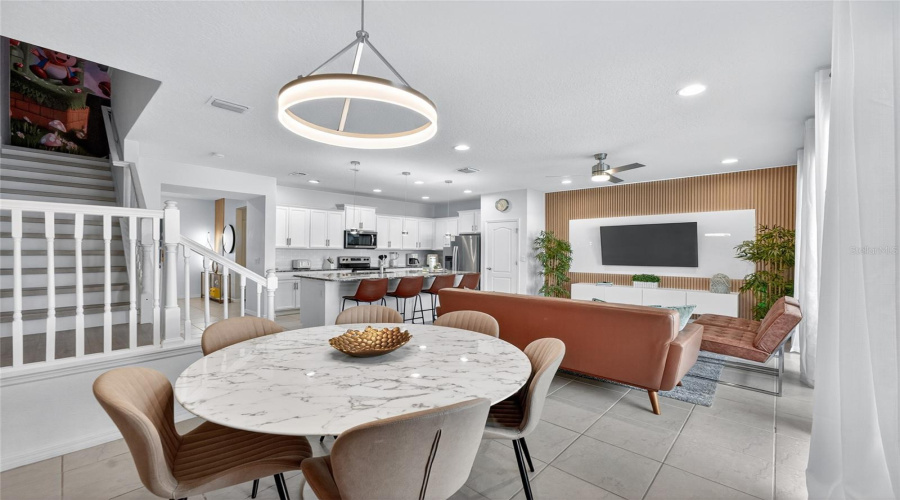 Kissimmee, Florida 34747, 5 Bedrooms Bedrooms, ,4 Bathroomsbathrooms,Residential,For Sale,Dubai,0,Mfro6426374
