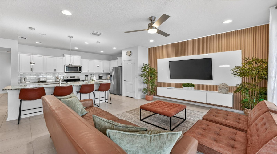 Kissimmee, Florida 34747, 5 Bedrooms Bedrooms, ,4 Bathroomsbathrooms,Residential,For Sale,Dubai,0,Mfro6426374