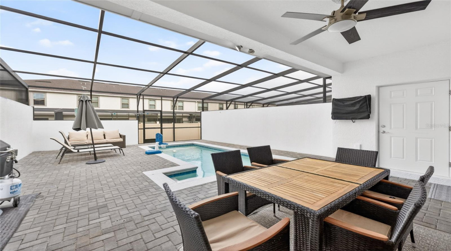 Kissimmee, Florida 34747, 5 Bedrooms Bedrooms, ,4 Bathroomsbathrooms,Residential,For Sale,Dubai,0,Mfro6426374