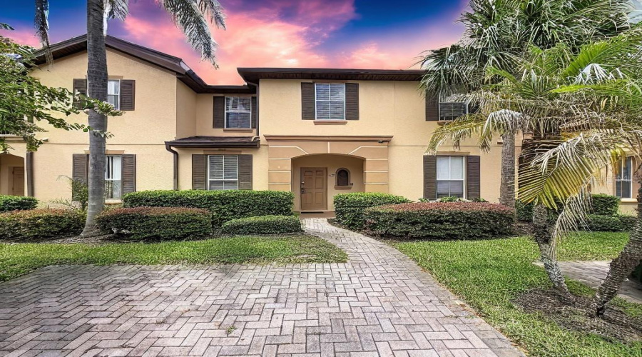 DAVENPORT, Florida 33897, 3 Bedrooms Bedrooms, ,2 BathroomsBathrooms,Residential,For Sale,TERRA LAGO,0,MFRS5154997