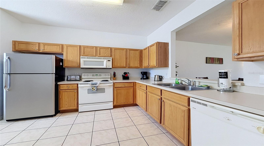 DAVENPORT, Florida 33897, 3 Bedrooms Bedrooms, ,2 BathroomsBathrooms,Residential,For Sale,TERRA LAGO,0,MFRS5154997