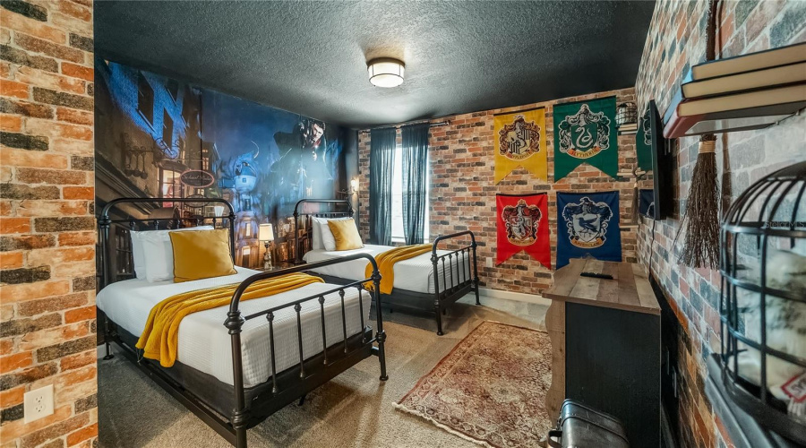 Bedroom 3 Harry Potter Room (Jack and Jill) Bedrooms) second floor