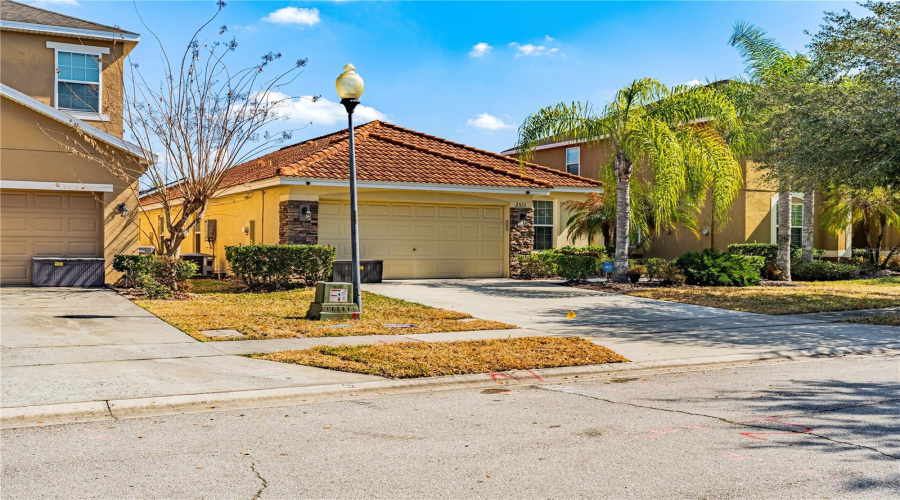 KISSIMMEE, Florida 34746, 4 Bedrooms Bedrooms, ,3 BathroomsBathrooms,Residential,For Sale,DHARMA,0,MFRO6379069