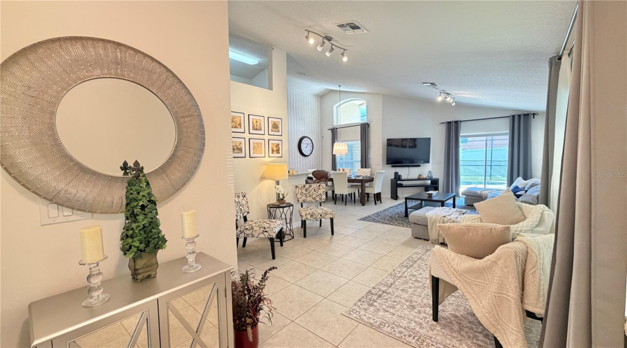 KISSIMMEE, Florida 34746, 4 Bedrooms Bedrooms, ,3 BathroomsBathrooms,Residential,For Sale,DHARMA,0,MFRO6379069