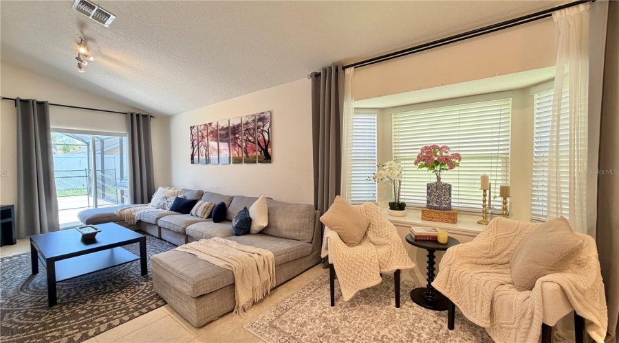 KISSIMMEE, Florida 34746, 4 Bedrooms Bedrooms, ,3 BathroomsBathrooms,Residential,For Sale,DHARMA,0,MFRO6379069