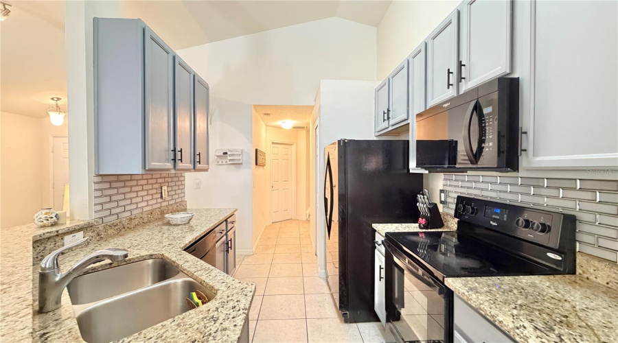 KISSIMMEE, Florida 34746, 4 Bedrooms Bedrooms, ,3 BathroomsBathrooms,Residential,For Sale,DHARMA,0,MFRO6379069