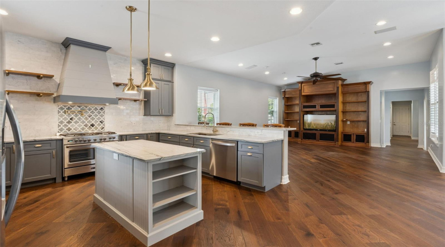 CELEBRATION, Florida 34747, 5 Bedrooms Bedrooms, ,4 BathroomsBathrooms,Residential,For Sale,SPRING PARK,0,MFRO6430602