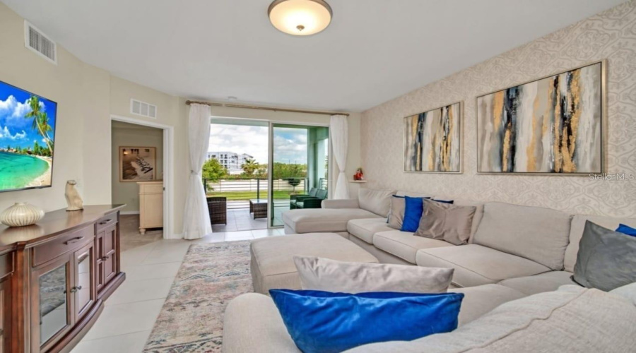 KISSIMMEE, Florida 34746, 3 Bedrooms Bedrooms, ,2 BathroomsBathrooms,Residential,For Sale,CLOCK TOWER,0,MFRO6362235