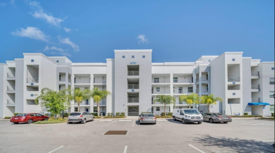 KISSIMMEE, Florida 34746, 3 Bedrooms Bedrooms, ,2 BathroomsBathrooms,Residential,For Sale,CLOCK TOWER,0,MFRO6362235