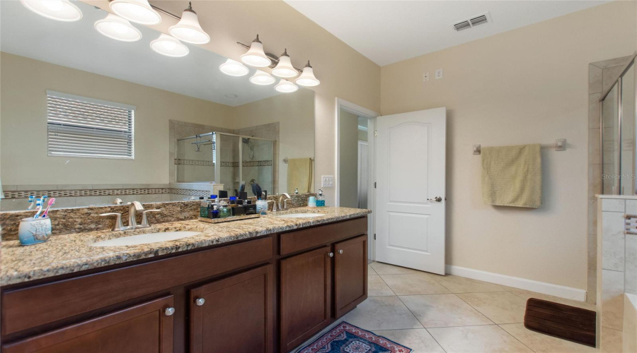 DAVENPORT, Florida 33896, 3 Bedrooms Bedrooms, ,3 BathroomsBathrooms,Residential,For Sale,PALMETTO DUNES ST,0,MFRS5152300