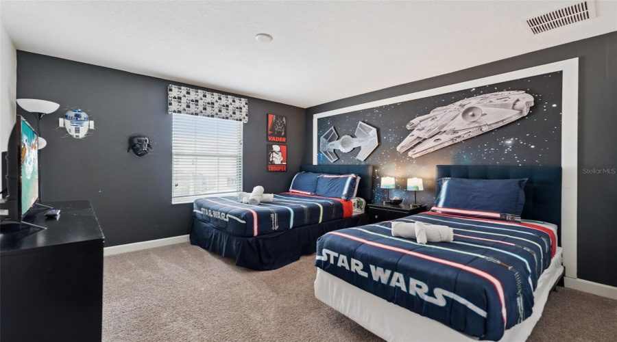 DAVENPORT, Florida 33896, 4 Bedrooms Bedrooms, ,3 BathroomsBathrooms,Residential,For Sale,DOGLEG,0,MFRO6328880