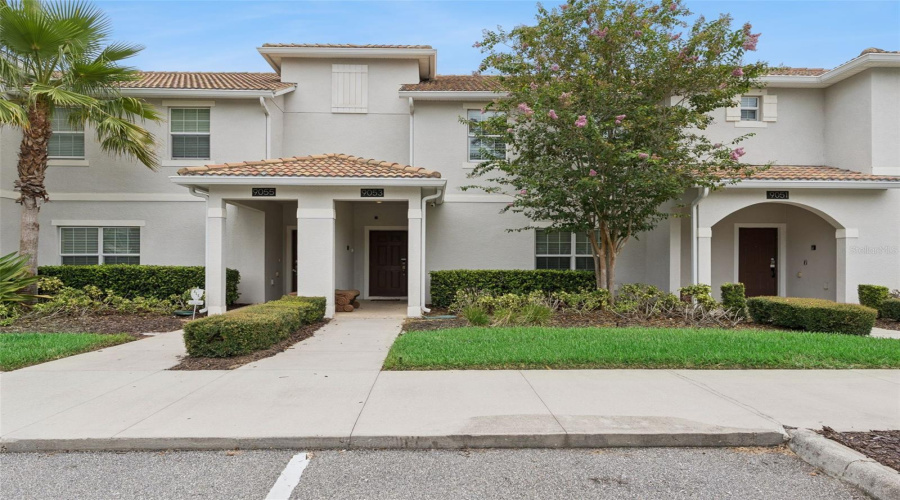 DAVENPORT, Florida 33896, 4 Bedrooms Bedrooms, ,3 BathroomsBathrooms,Residential,For Sale,DOGLEG,0,MFRO6328880