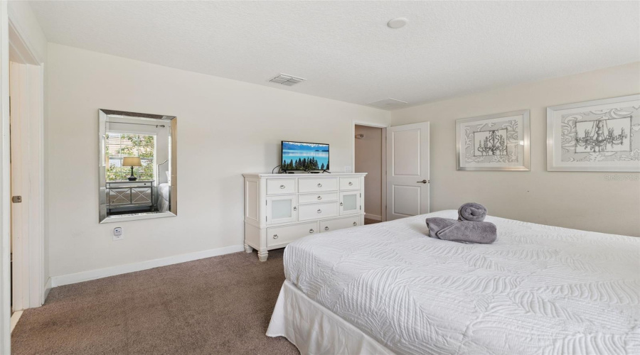 DAVENPORT, Florida 33896, 4 Bedrooms Bedrooms, ,3 BathroomsBathrooms,Residential,For Sale,DOGLEG,0,MFRO6328880