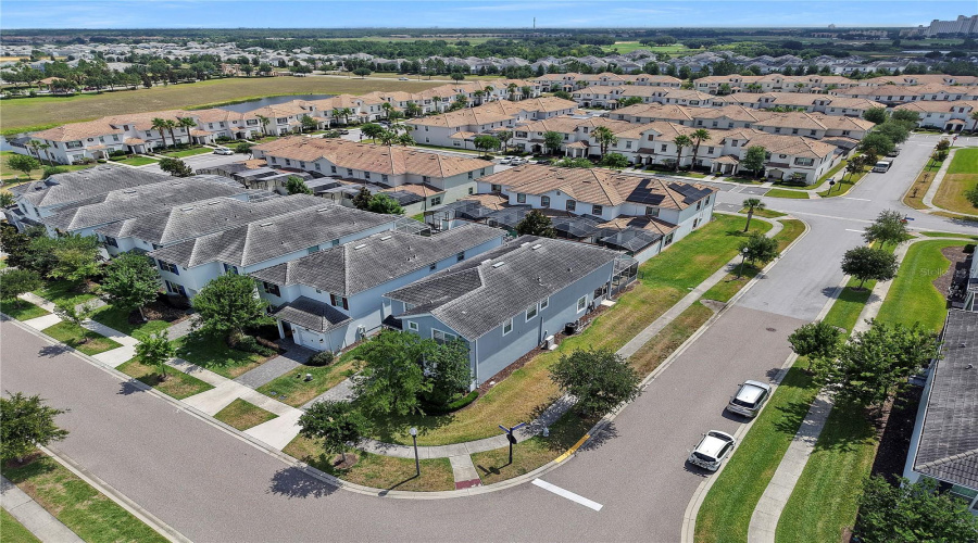 DAVENPORT, Florida 33896, 6 Bedrooms Bedrooms, ,5 BathroomsBathrooms,Residential,For Sale,FLANGE,0,MFRO6408222