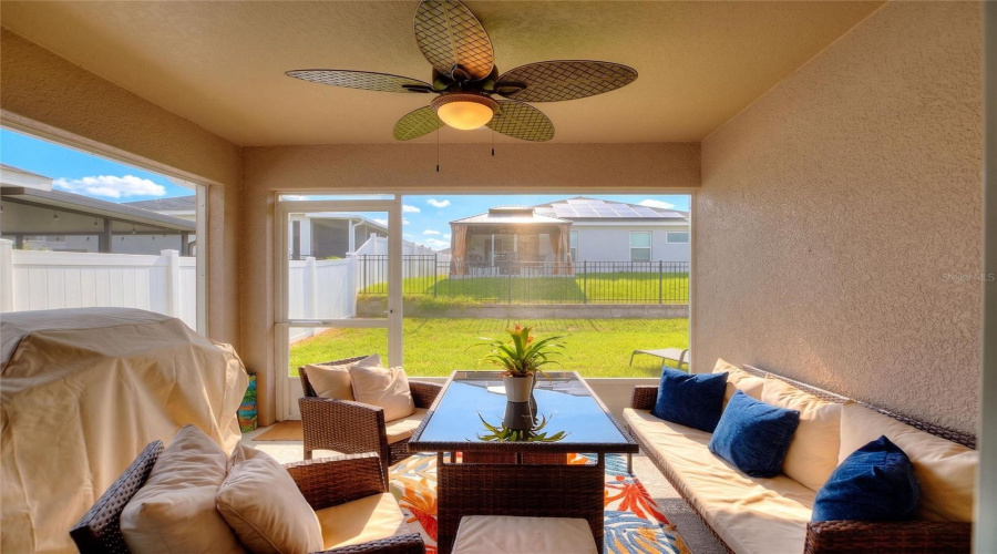 Private Screened Lanai to Relax