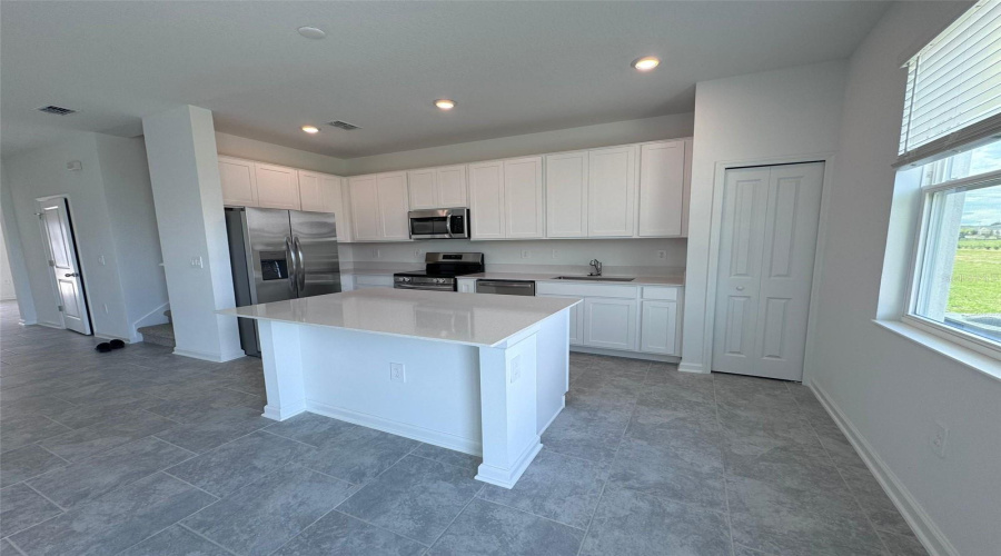 DAVENPORT, Florida 33837, 3 Bedrooms Bedrooms, ,2 BathroomsBathrooms,Residential,For Sale,LAURENT,0,MFRO6429499