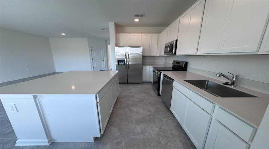 DAVENPORT, Florida 33837, 3 Bedrooms Bedrooms, ,2 BathroomsBathrooms,Residential,For Sale,LAURENT,0,MFRO6429499
