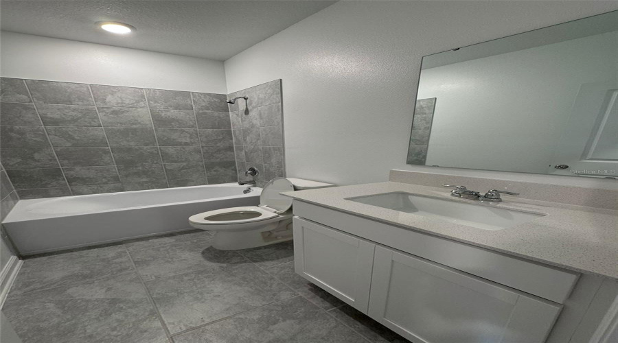 DAVENPORT, Florida 33837, 3 Bedrooms Bedrooms, ,2 BathroomsBathrooms,Residential,For Sale,LAURENT,0,MFRO6429499