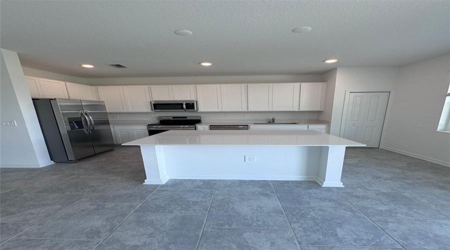 DAVENPORT, Florida 33837, 3 Bedrooms Bedrooms, ,2 BathroomsBathrooms,Residential,For Sale,LAURENT,0,MFRO6429499