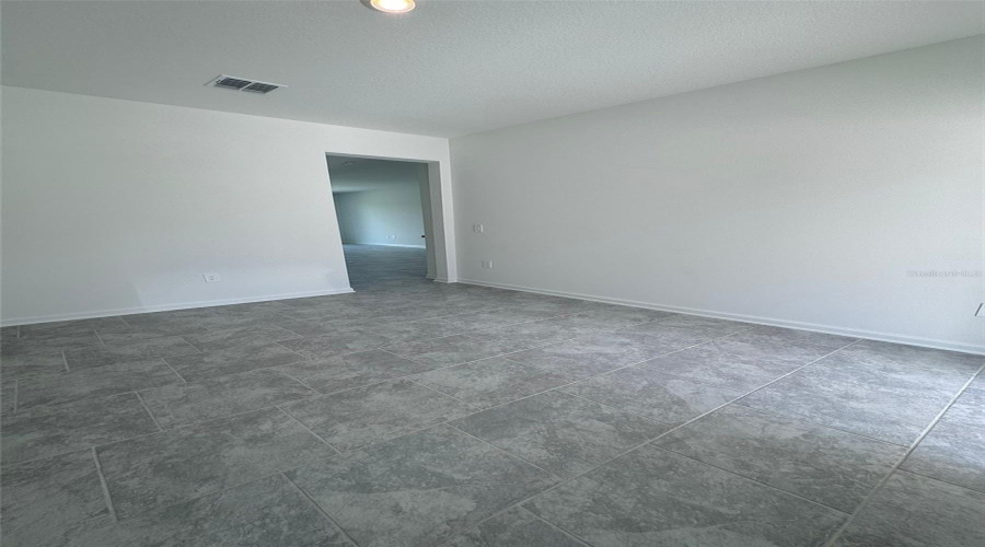 DAVENPORT, Florida 33837, 3 Bedrooms Bedrooms, ,2 BathroomsBathrooms,Residential,For Sale,LAURENT,0,MFRO6429499