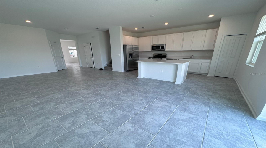 DAVENPORT, Florida 33837, 3 Bedrooms Bedrooms, ,2 BathroomsBathrooms,Residential,For Sale,LAURENT,0,MFRO6429499