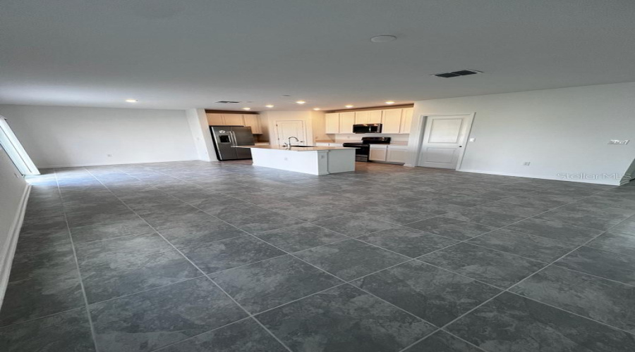 DAVENPORT, Florida 33837, 4 Bedrooms Bedrooms, ,2 BathroomsBathrooms,Residential,For Sale,AQUA,0,MFRO6429595