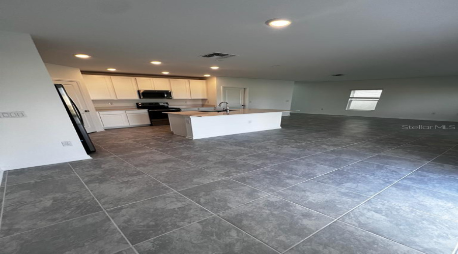 DAVENPORT, Florida 33837, 4 Bedrooms Bedrooms, ,2 BathroomsBathrooms,Residential,For Sale,AQUA,0,MFRO6429595