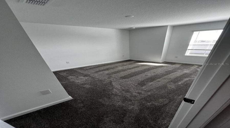 DAVENPORT, Florida 33837, 4 Bedrooms Bedrooms, ,2 BathroomsBathrooms,Residential,For Sale,AQUA,0,MFRO6429595