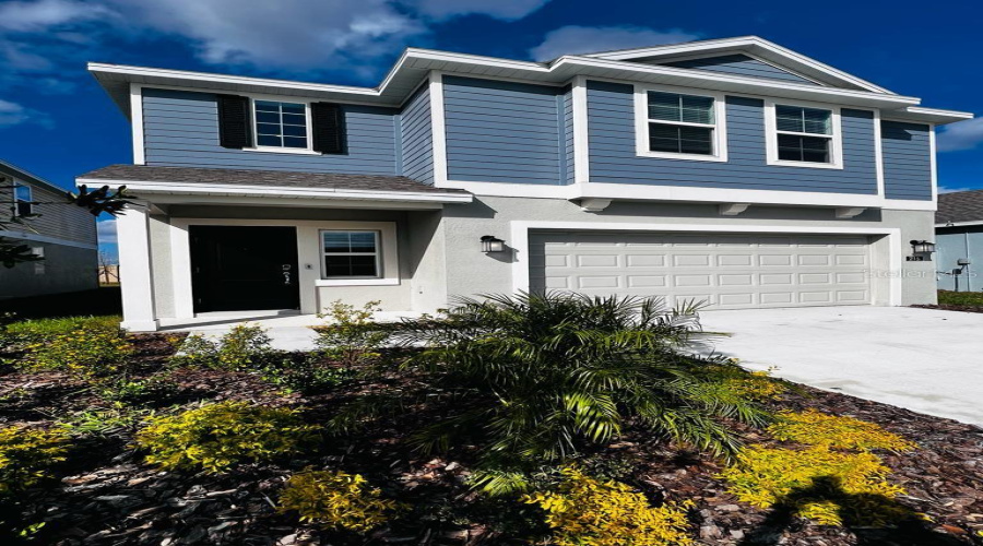 DAVENPORT, Florida 33837, 4 Bedrooms Bedrooms, ,2 BathroomsBathrooms,Residential,For Sale,AQUA,0,MFRO6429595