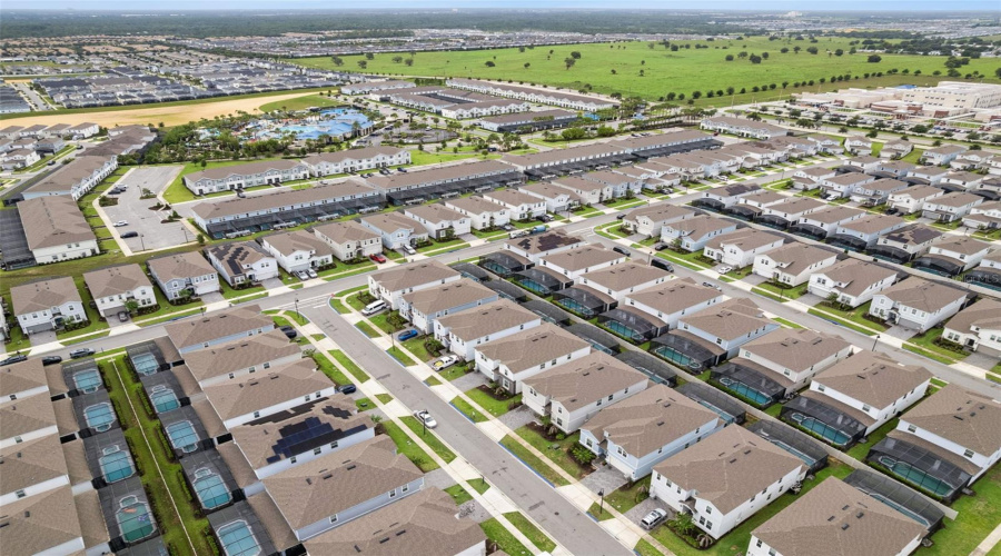 DAVENPORT, Florida 33897, 10 Bedrooms Bedrooms, ,8 BathroomsBathrooms,Residential,For Sale,LILY,0,MFRS5155149