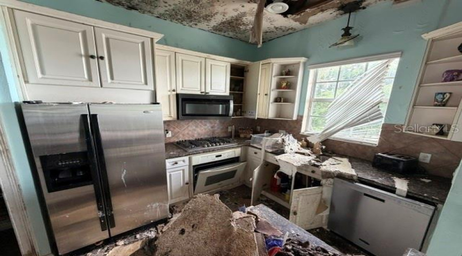 REUNION, Florida 34747, 5 Bedrooms Bedrooms, ,4 BathroomsBathrooms,Residential,For Sale,TITIAN,0,MFRS5144039