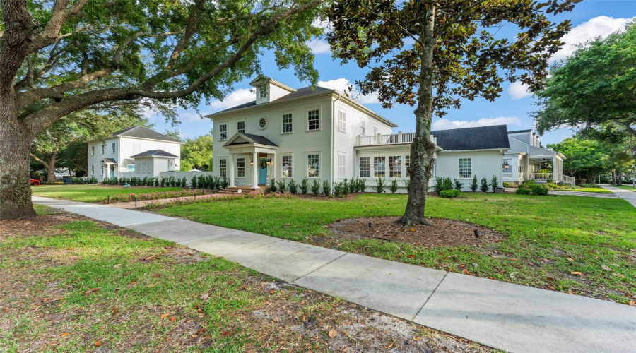 CELEBRATION, Florida 34747, 4 Bedrooms Bedrooms, ,3 BathroomsBathrooms,Residential,For Sale,GOLFPARK,0,MFRS5155178
