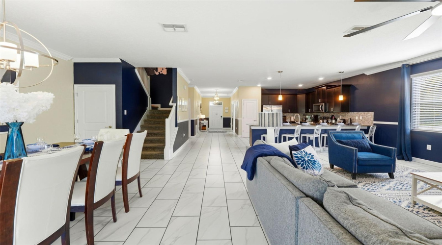 DAVENPORT, Florida 33896, 8 Bedrooms Bedrooms, ,5 BathroomsBathrooms,Residential,For Sale,HAZARD,0,MFRO6431510