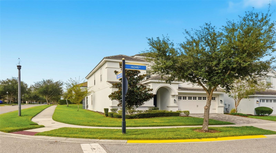 DAVENPORT, Florida 33896, 8 Bedrooms Bedrooms, ,5 BathroomsBathrooms,Residential,For Sale,HAZARD,0,MFRO6431510