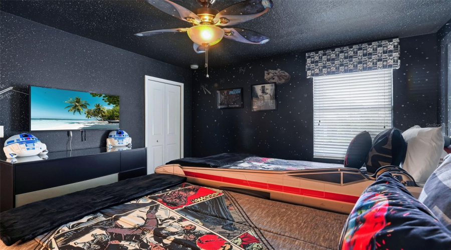 DAVENPORT, Florida 33896, 8 Bedrooms Bedrooms, ,5 BathroomsBathrooms,Residential,For Sale,HAZARD,0,MFRO6431510