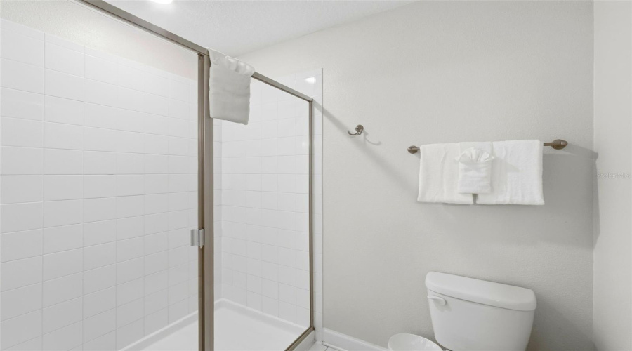 DAVENPORT, Florida 33896, 8 Bedrooms Bedrooms, ,5 BathroomsBathrooms,Residential,For Sale,HAZARD,0,MFRO6431510