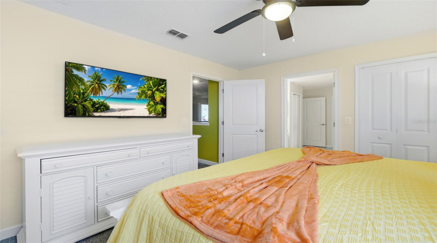 DAVENPORT, Florida 33896, 8 Bedrooms Bedrooms, ,5 BathroomsBathrooms,Residential,For Sale,HAZARD,0,MFRO6431510