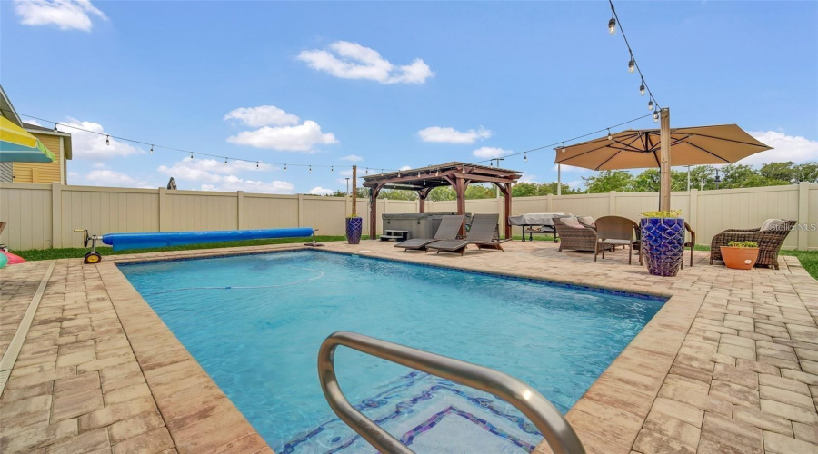 KISSIMMEE, Florida 34746, 6 Bedrooms Bedrooms, ,3 BathroomsBathrooms,Residential,For Sale,SUNNY CREEK PLACE,0,MFRO6431349