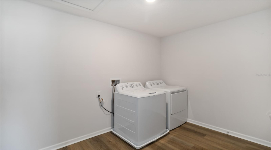DAVENPORT, Florida 33837, 5 Bedrooms Bedrooms, ,3 BathroomsBathrooms,Residential,For Sale,MAGNOLIA,0,MFRS5155207
