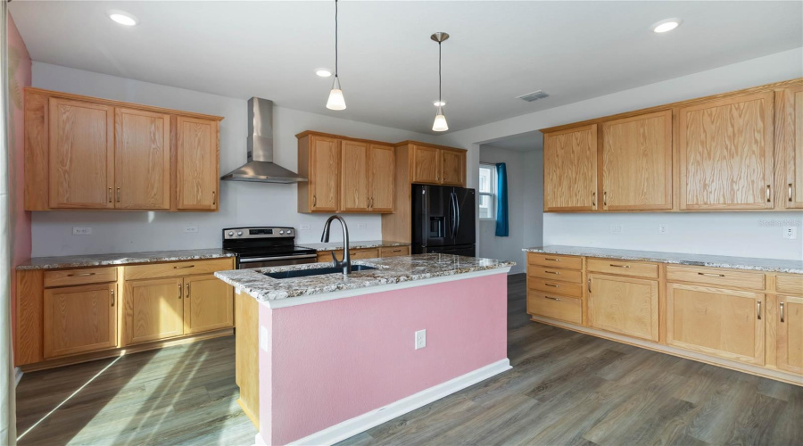 DAVENPORT, Florida 33837, 5 Bedrooms Bedrooms, ,3 BathroomsBathrooms,Residential,For Sale,MAGNOLIA,0,MFRS5155207