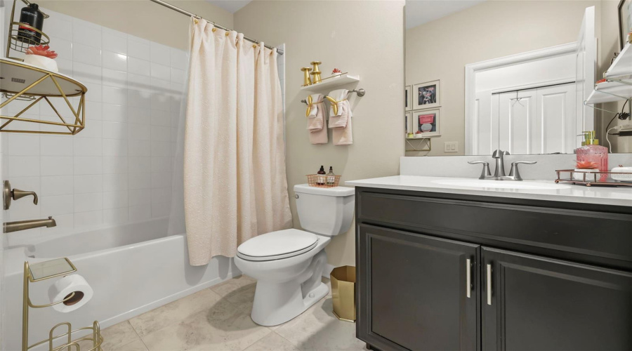DAVENPORT, Florida 33837, 4 Bedrooms Bedrooms, ,3 BathroomsBathrooms,Residential,For Sale,CAMDEN PARK,0,MFRS5155123