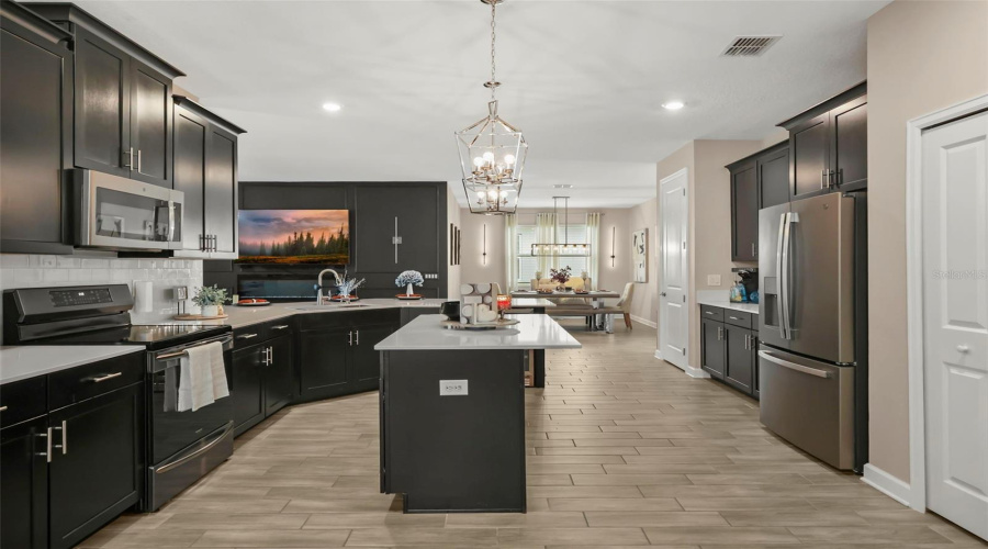 DAVENPORT, Florida 33837, 4 Bedrooms Bedrooms, ,3 BathroomsBathrooms,Residential,For Sale,CAMDEN PARK,0,MFRS5155123