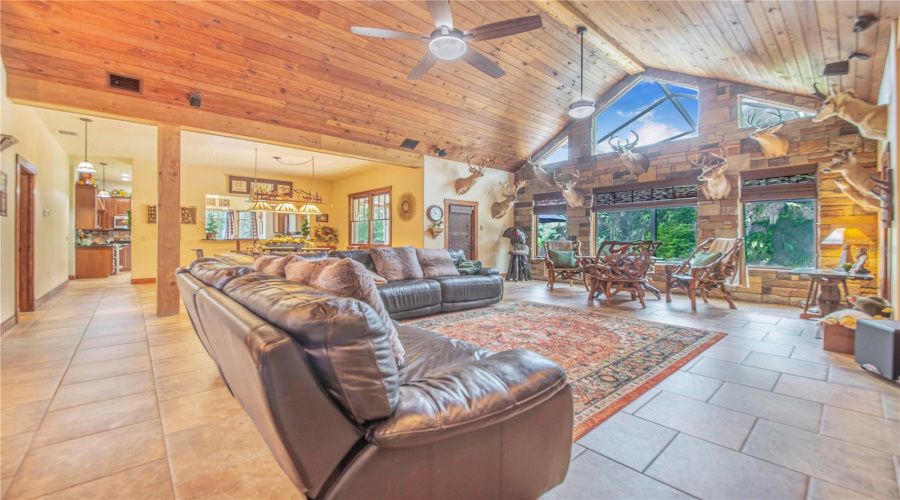 Davenport, Florida 33837, 4 Bedrooms Bedrooms, ,3 Bathroomsbathrooms,Residential,For Sale,Horseshoe Creek,0,Mfrp4939507